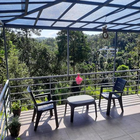 Letstay Vythiri Hill Palace Exterior foto