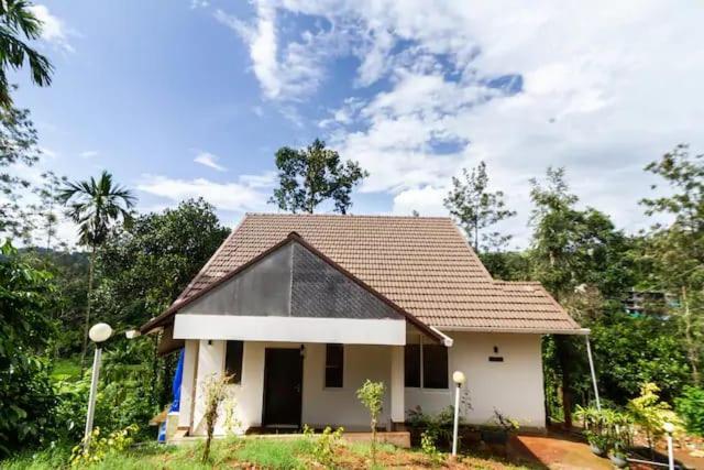 Letstay Vythiri Hill Palace Quarto foto